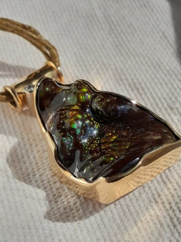 Fire agate pendant - Jewellery