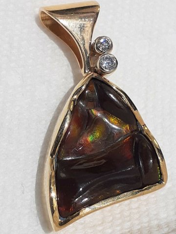 Fire agate pendant - Jewellery