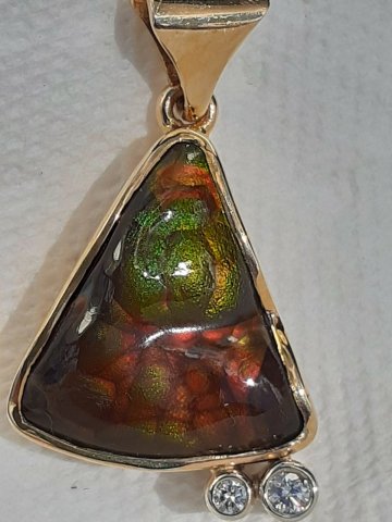 Fire agate pendant - Jewellery